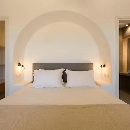 Aegean Gem With Private Pool In Paros Marmara