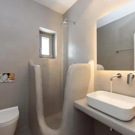 Aegean Gem With Private Pool In Paros Marmara