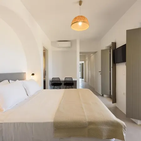 Villa Aegean Gem With Private Pool In Paros *